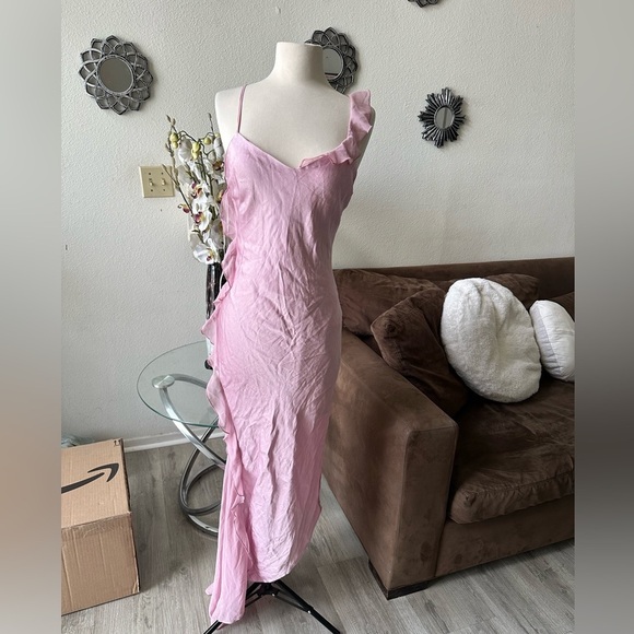 TOPSHOP Asymmetrical Frill Maxi Dress a strappy back and ruffled chiffon accents - Picture 3 of 7